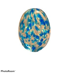 Decorative speckled glass eggs in turquoise/clear